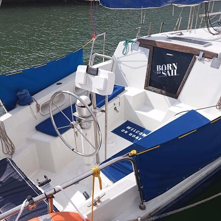 Lisbon Cosy Boat Ξενοδοχείο Εξωτερικό φωτογραφία