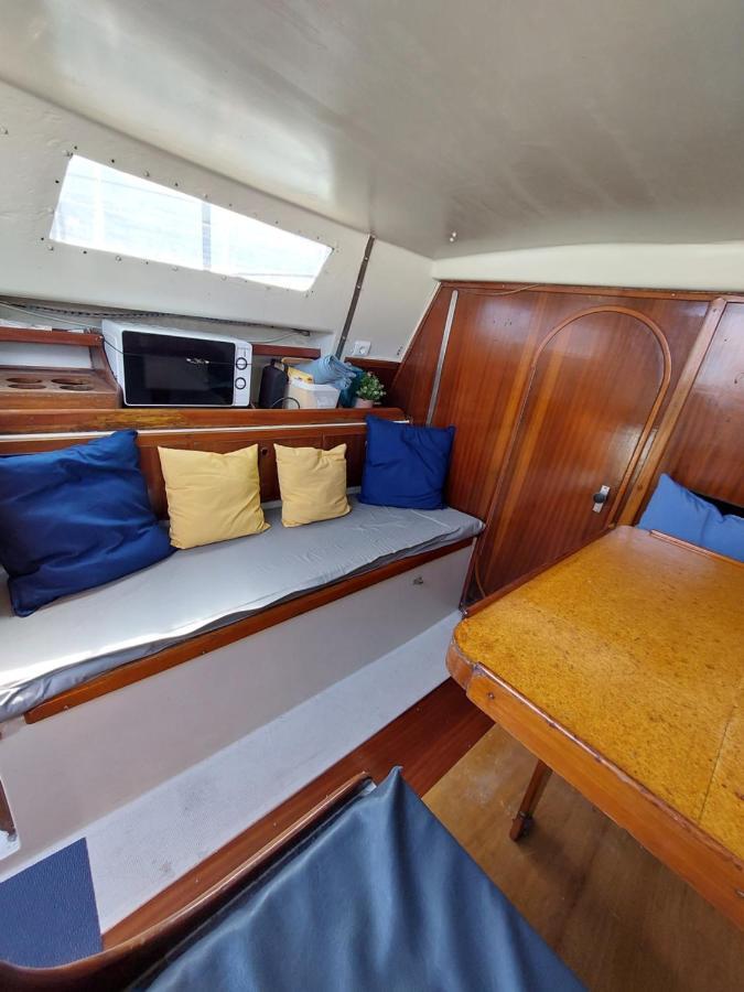 Lisbon Cosy Boat Ξενοδοχείο Εξωτερικό φωτογραφία